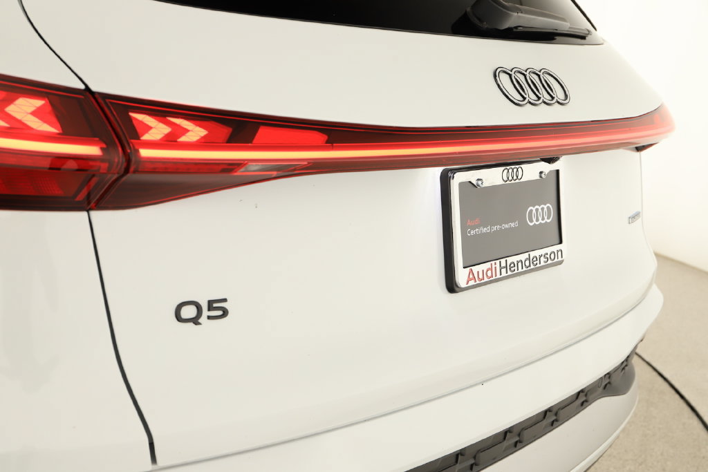 Certified 2025 Audi Q5 Prestige AWD/4WD image 32