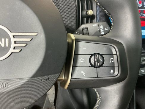 Certified 2025 MINI Cooper S image 17