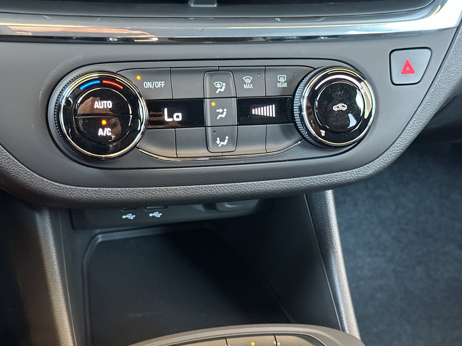New 2026 Buick Envista Sport Touring FWD image 20