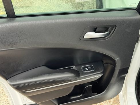 Used 2019 Dodge Charger Police RWD image 16