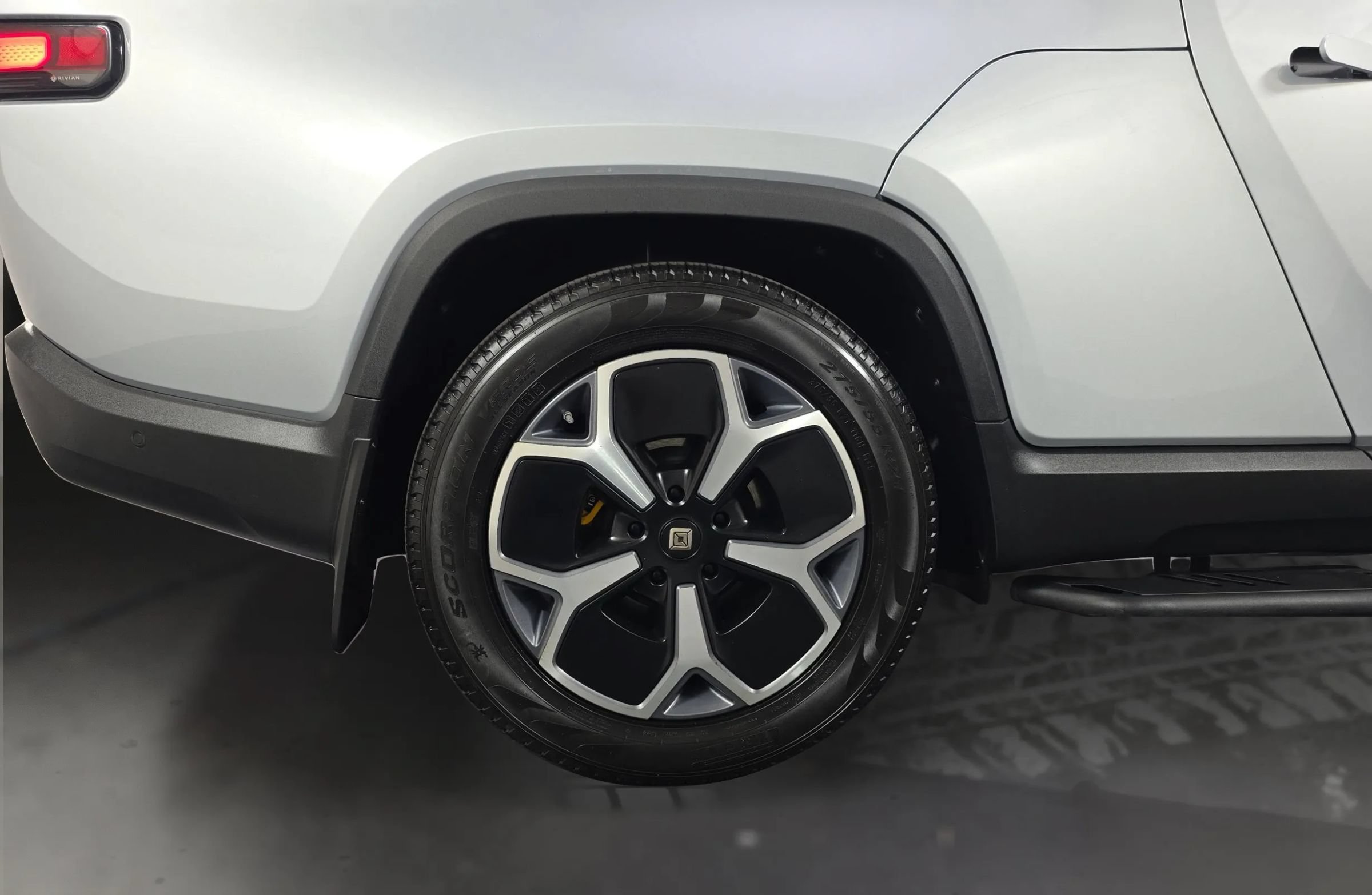 Used 2023 Rivian R1T Adventure Quad AWD/4WD image 18