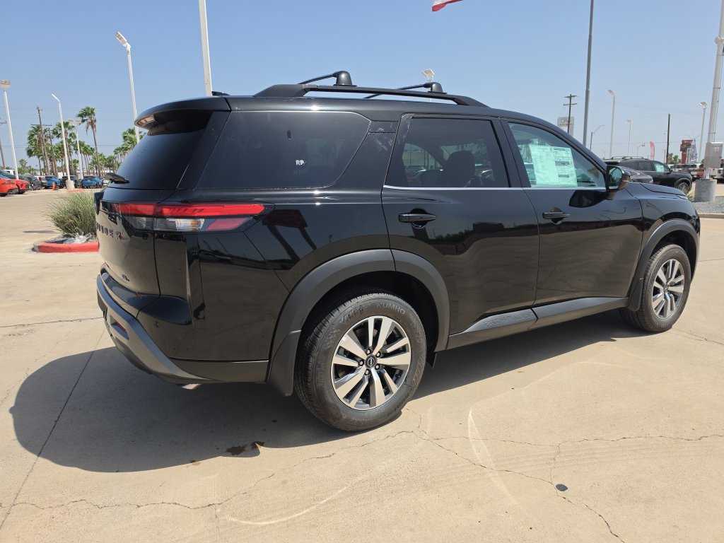 New 2026 Nissan Pathfinder SL FWD image 7