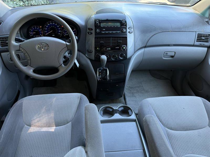 Used 2007 Toyota Sienna CE FWD image 21