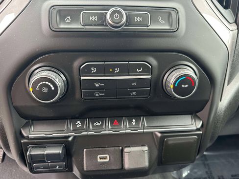 Used 2020 Chevrolet Silverado 1500 Custom Trail Boss w/ Custom Convenience Package AWD/4WD image 12