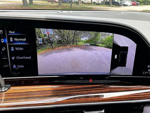 Used 2023 Cadillac Escalade Premium Luxury w/ LPO, Floor Liner Package AWD/4WD image 13