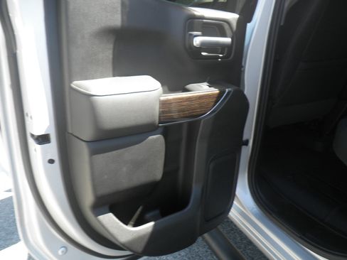 Used 2019 GMC Sierra 1500 SLE w/ SLE Value Package AWD/4WD image 20