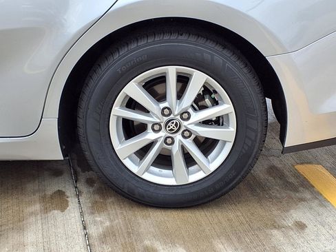 Used 2025 Toyota Camry LE FWD image 9