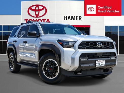 Certified 2025 Toyota 4Runner TRD Off-Road AWD/4WD image 1