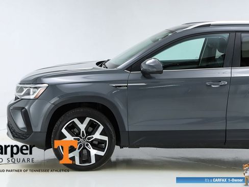 Used 2023 Volkswagen Taos SEL AWD/4WD image 3