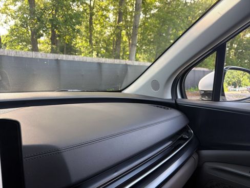 Used 2026 Kia Carnival FWD image 37