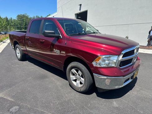 Used 2021 RAM 1500 Classic SLT AWD/4WD image 2