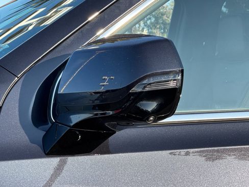 Used 2025 GMC Yukon Denali image 49