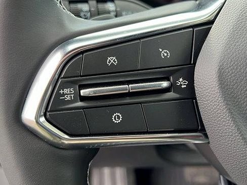 New 2026 Chevrolet Traverse LT w/ Driver Confidence Package image 25