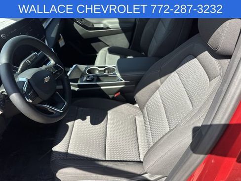 Used 2026 Chevrolet Equinox LT w/ Safety and Technology Package FWD image 16