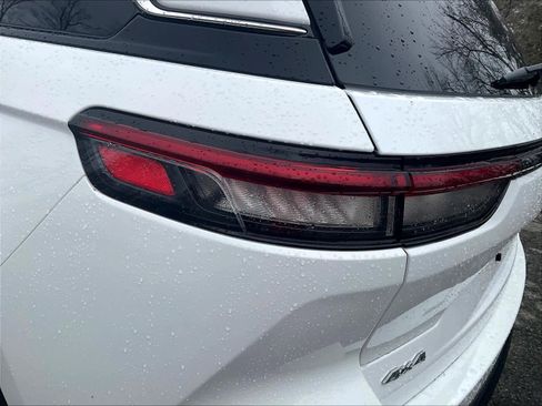 Used 2023 Jeep Grand Cherokee Limited w/ Luxury Tech Group II image 33