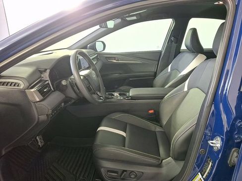 Certified 2025 Toyota Camry SE w/ Convenience Package FWD image 16