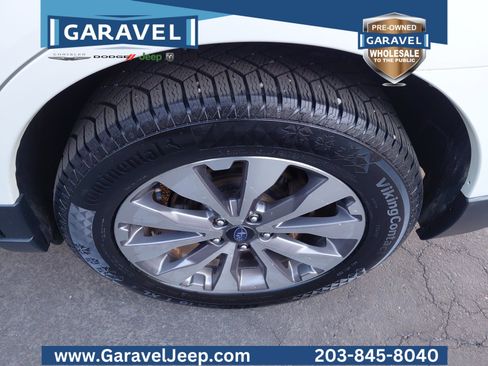 Used 2017 Subaru Outback 3.6R Touring image 29