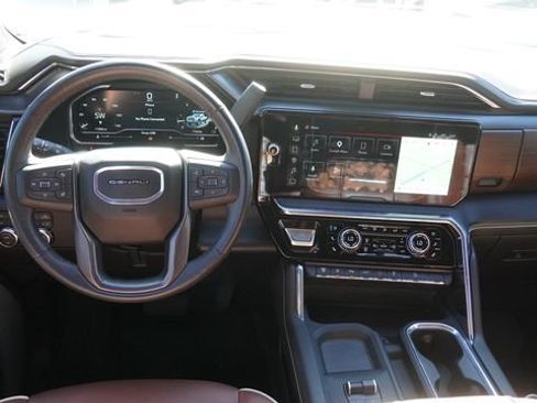 Used 2025 GMC Sierra 2500 Denali Ultimate AWD/4WD image 14