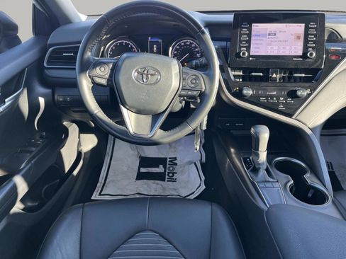 Used 2023 Toyota Camry SE image 12