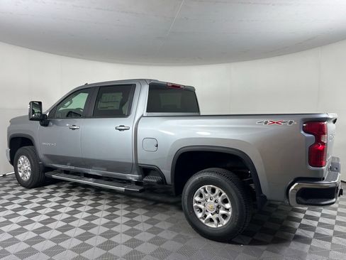 New 2026 Chevrolet Silverado 3500 LT AWD/4WD image 12
