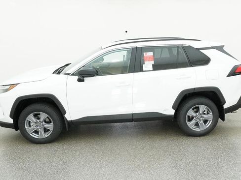 New 2025 Toyota RAV4 LE image 9