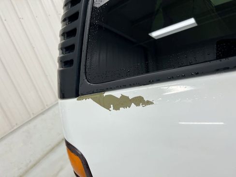 Used 2004 GMC Yukon SLT w/ 1SD Preferred Equipment Group image 33