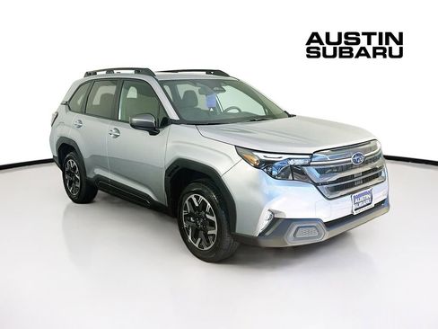 Used 2026 Subaru Forester Premium image 1