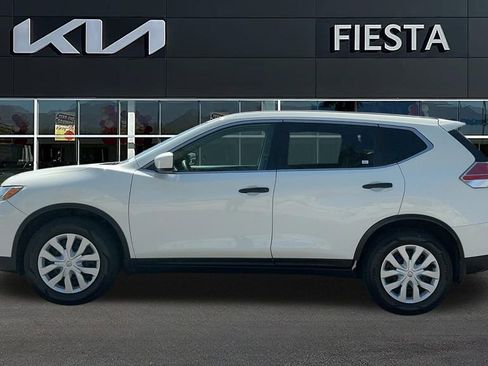 Used 2016 Nissan Rogue S w/ S Family Package FWD image 4