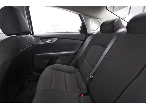 Used 2021 Kia Forte LXS FWD image 12