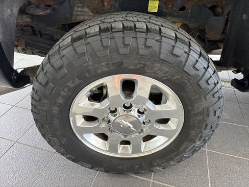 Used 2015 Chevrolet Silverado 3500 High Country AWD/4WD image 7