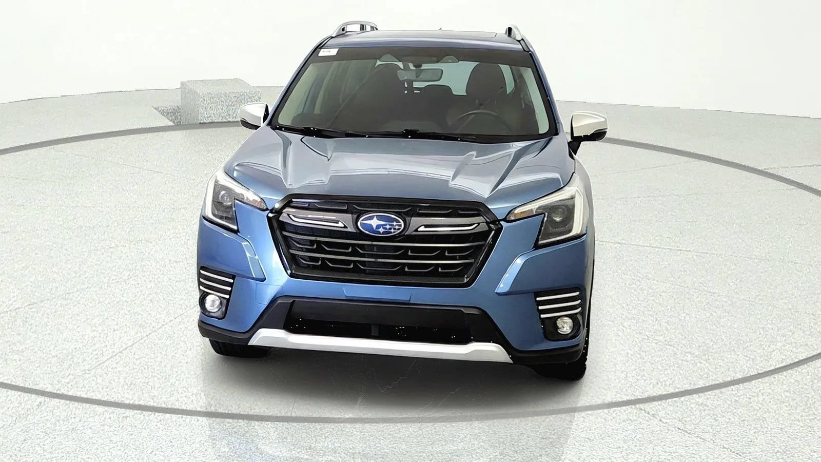 Used 2023 Subaru Forester Touring AWD/4WD image 2