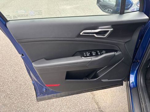 New 2024 Kia Sportage EX image 10