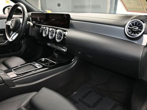 Used 2025 Mercedes-Benz CLA 250 image 46