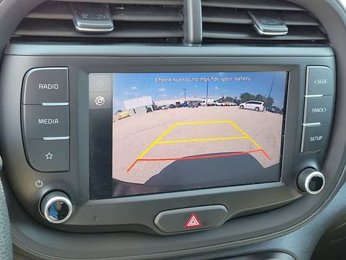 Used 2024 Kia Soul LX w/ Option Group 015 FWD image 15