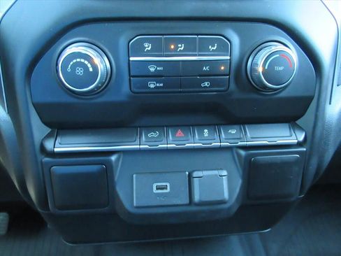 Used 2020 Chevrolet Silverado 1500 Custom w/ Custom Value Package RWD image 23