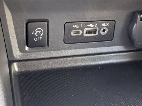 Used 2025 Nissan Sentra SV FWD image 20