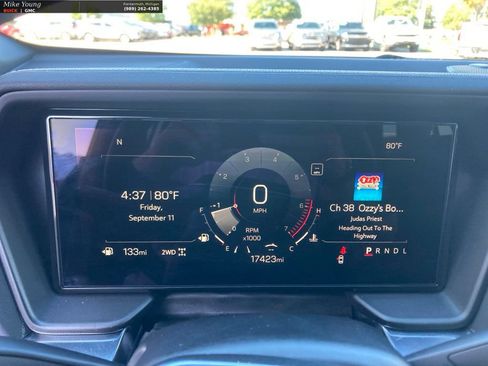 Used 2025 GMC Terrain Elevation w/ Elevation Premium Package AWD/4WD image 27