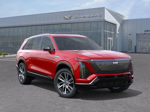 New 2026 Cadillac Vistiq Luxury w/ LPO, Floor Liner Package AWD/4WD image 7