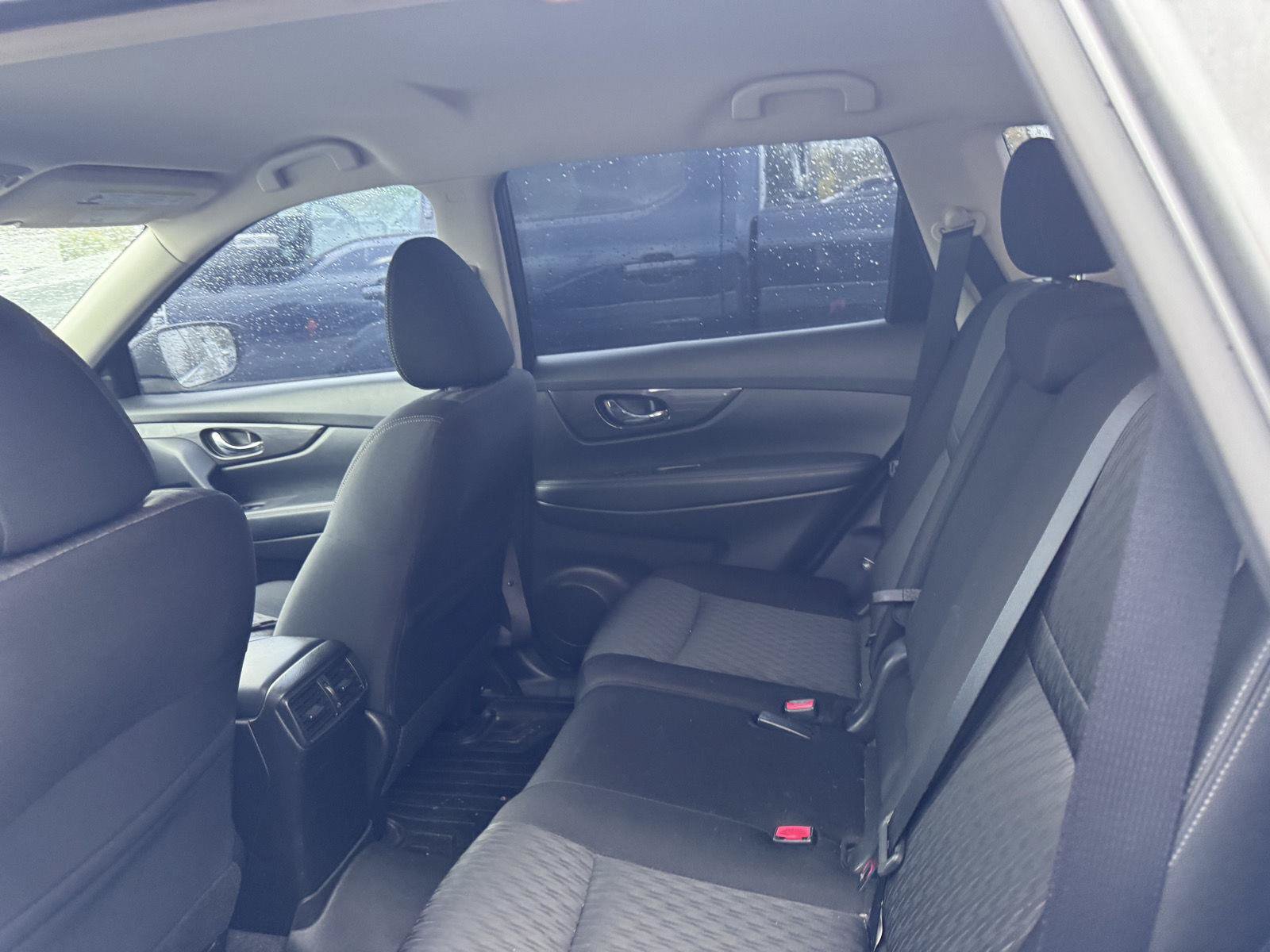 Used 2020 Nissan Rogue SV AWD/4WD image 12
