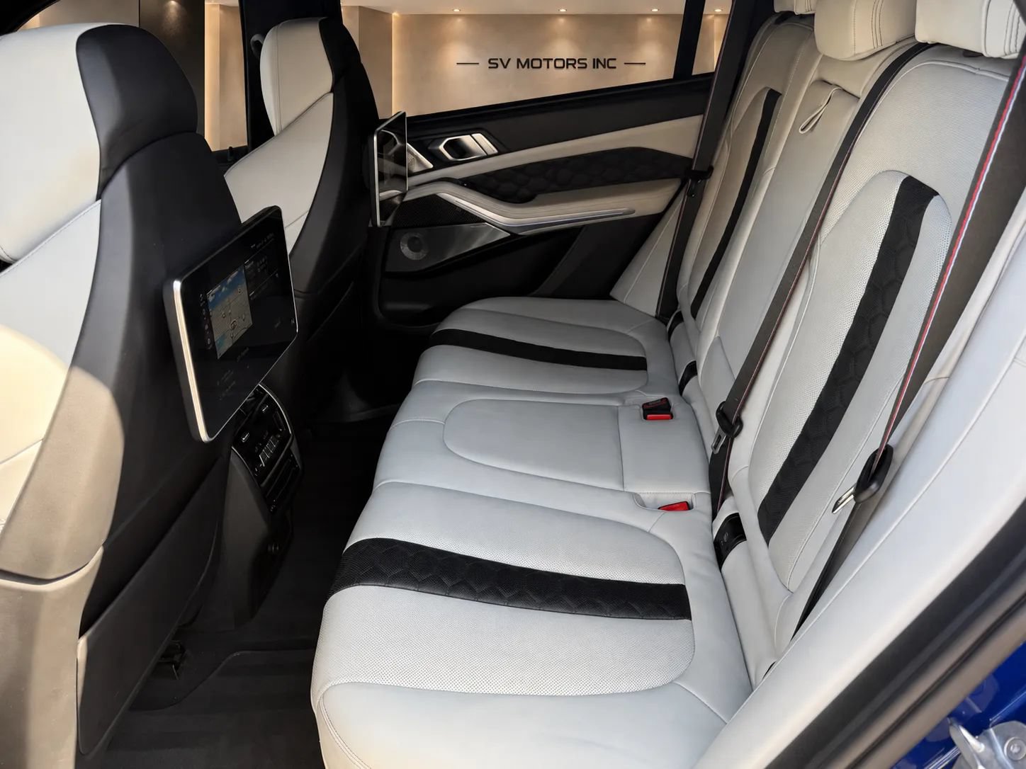 Used 2020 BMW X5 M Competition AWD/4WD image 22