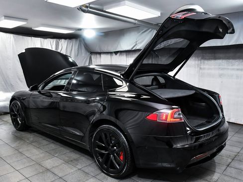 Used 2021 Tesla Model S Plaid image 57