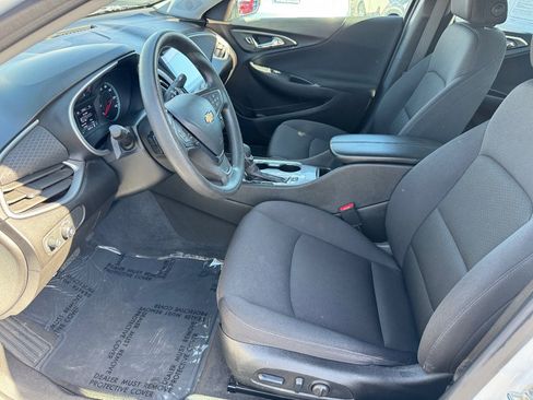 Used 2024 Chevrolet Malibu LT image 28