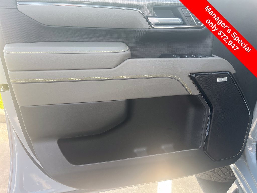Used 2025 Chevrolet Silverado 2500 ZR2 w/ Technology Package AWD/4WD image 11
