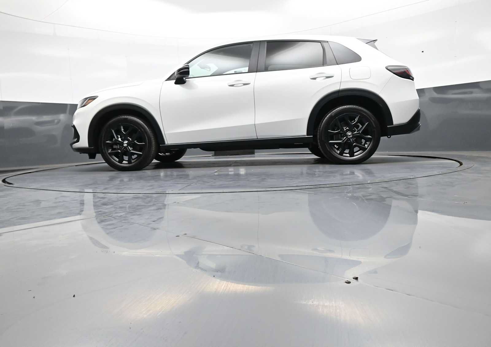 Certified 2024 Honda HR-V Sport image 31