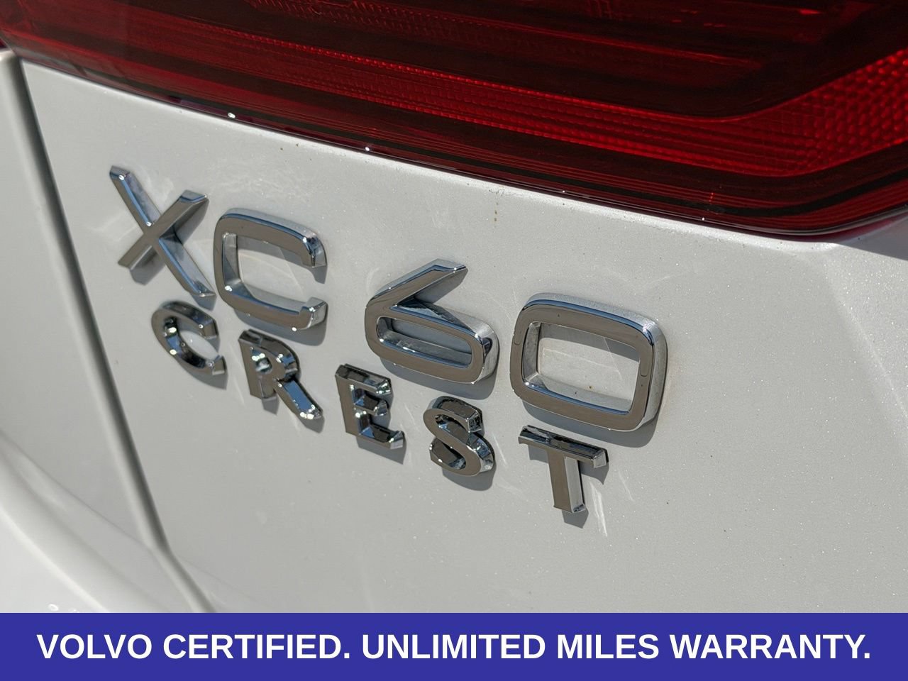 Certified 2026 Volvo XC60 B5 Plus AWD/4WD image 10