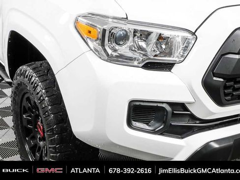 Used 2021 Toyota Tacoma SR image 33