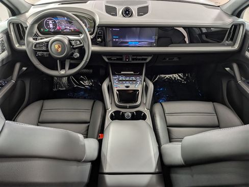 New 2026 Porsche Cayenne AWD/4WD image 21