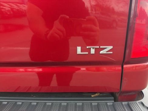 Certified 2022 Chevrolet Silverado 3500 LTZ AWD/4WD image 19