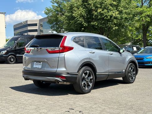 Used 2018 Honda CR-V Touring image 4