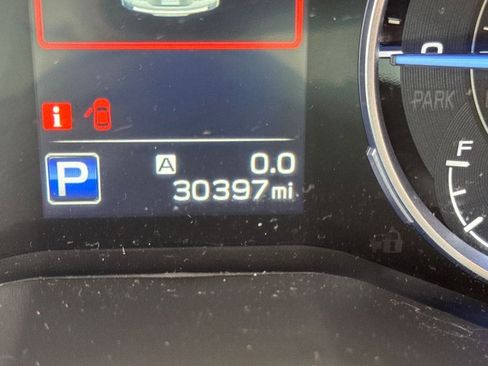 Used 2022 Subaru Ascent Limited w/ Technology Package image 28